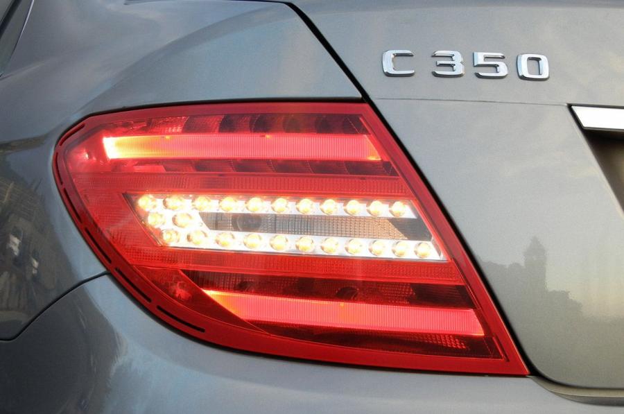 Mercedes-Benz C350 Sedan 2012 года  (фото 36 из 43)